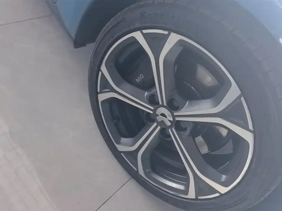 NIO NIO ET5T
