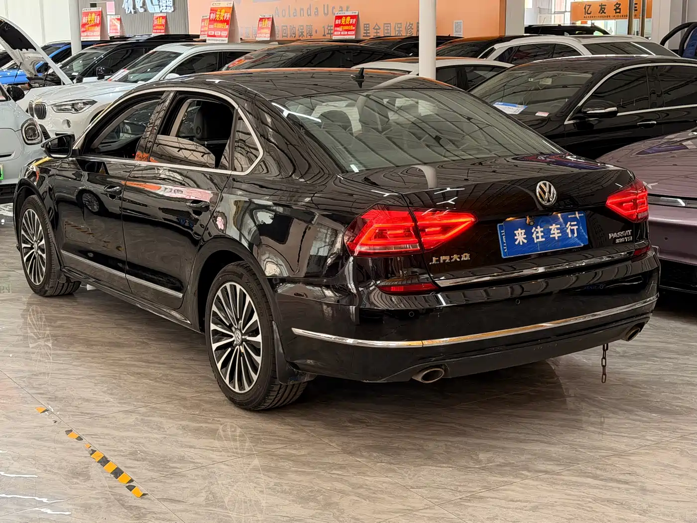 Volkswagen Passat 2016 330TSI DSG Executive Edition фото 4