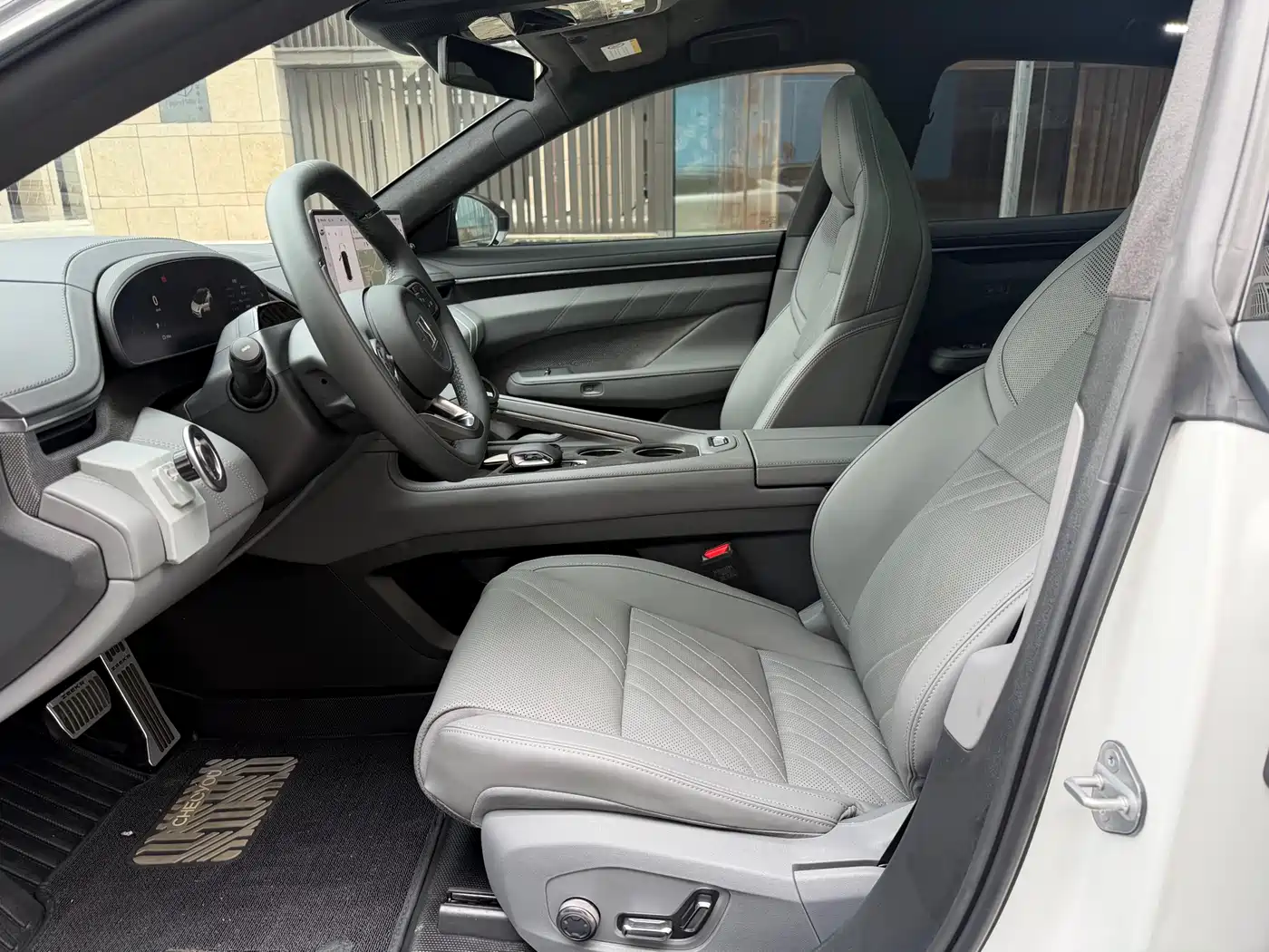 ZEEKR EXTREME KRYPTON 001