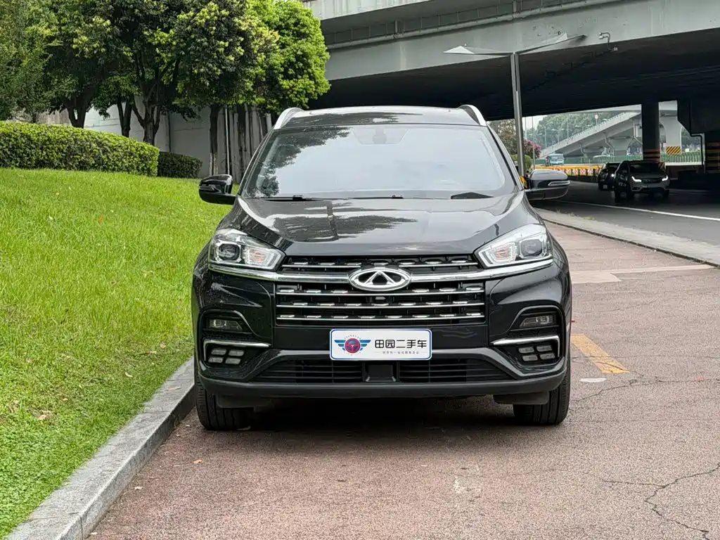 Photo 2 - Chery Tiggo 8