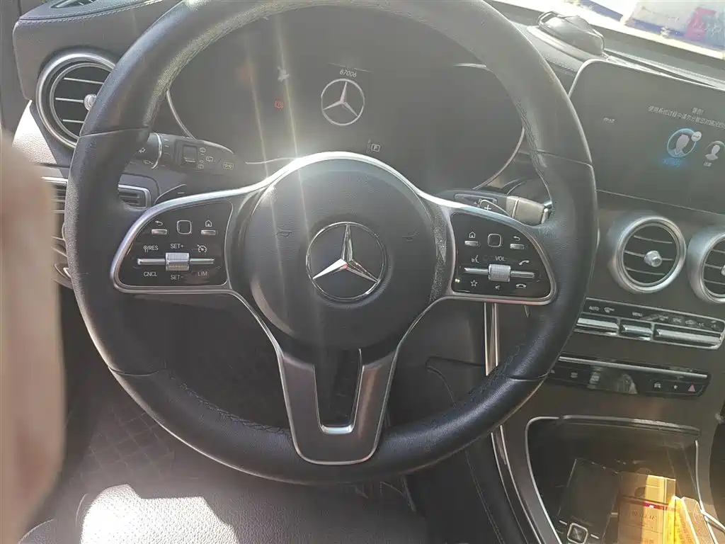 Mercedes-Benz GLC 2020 GLC 260 L 4MATIC Luxury фото 3