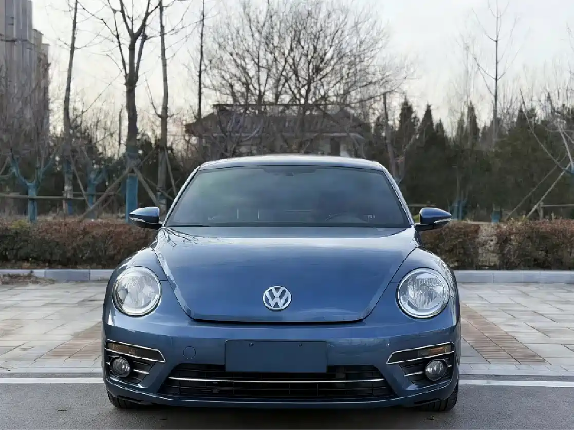 Volkswagen Beetle 2017 180TSI Enjoy фото 3