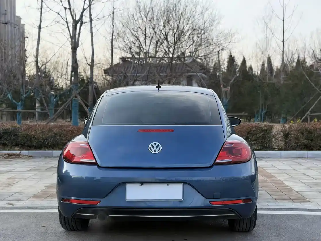 Volkswagen Beetle 2017 180TSI Enjoy фото 4