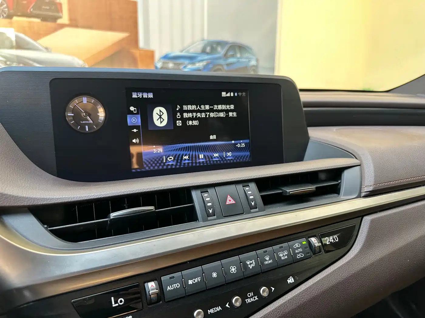 Lexus ES 2020 Model 300h Excellence Edition China V фото 9