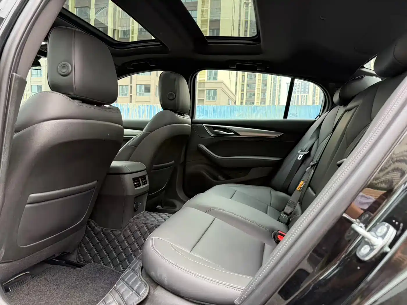 Cadillac CT5 2025 Model 28T Urban Sport Edition фото 7
