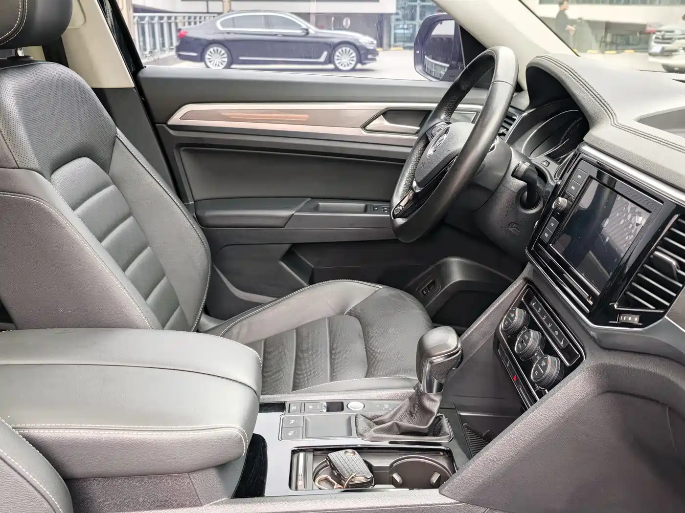 Volkswagen Teramont 2019 330TSI 2WD Luxury China VI фото 22