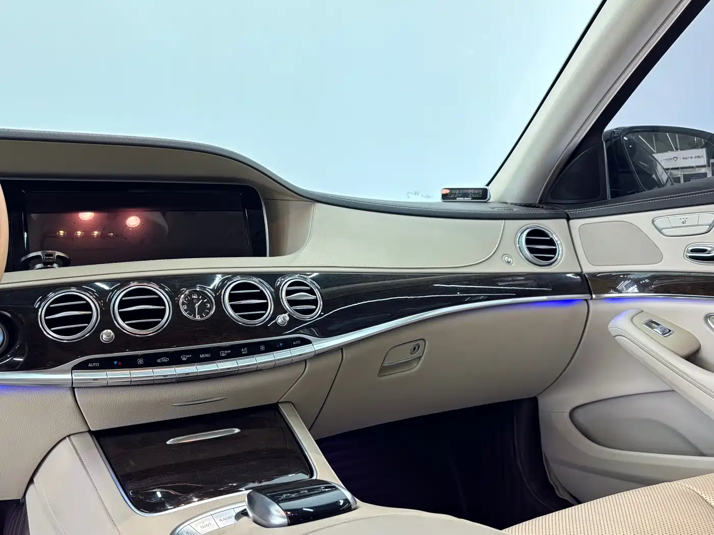 Mercedes-Benz S-Class 2014 S 320 L Business фото 4