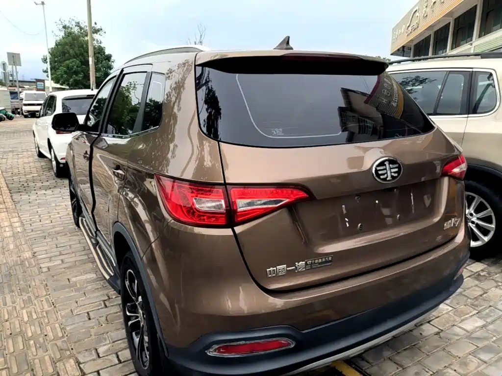 FAW Senya R7 2017 2017 Model 1.6L Automatic Luxury