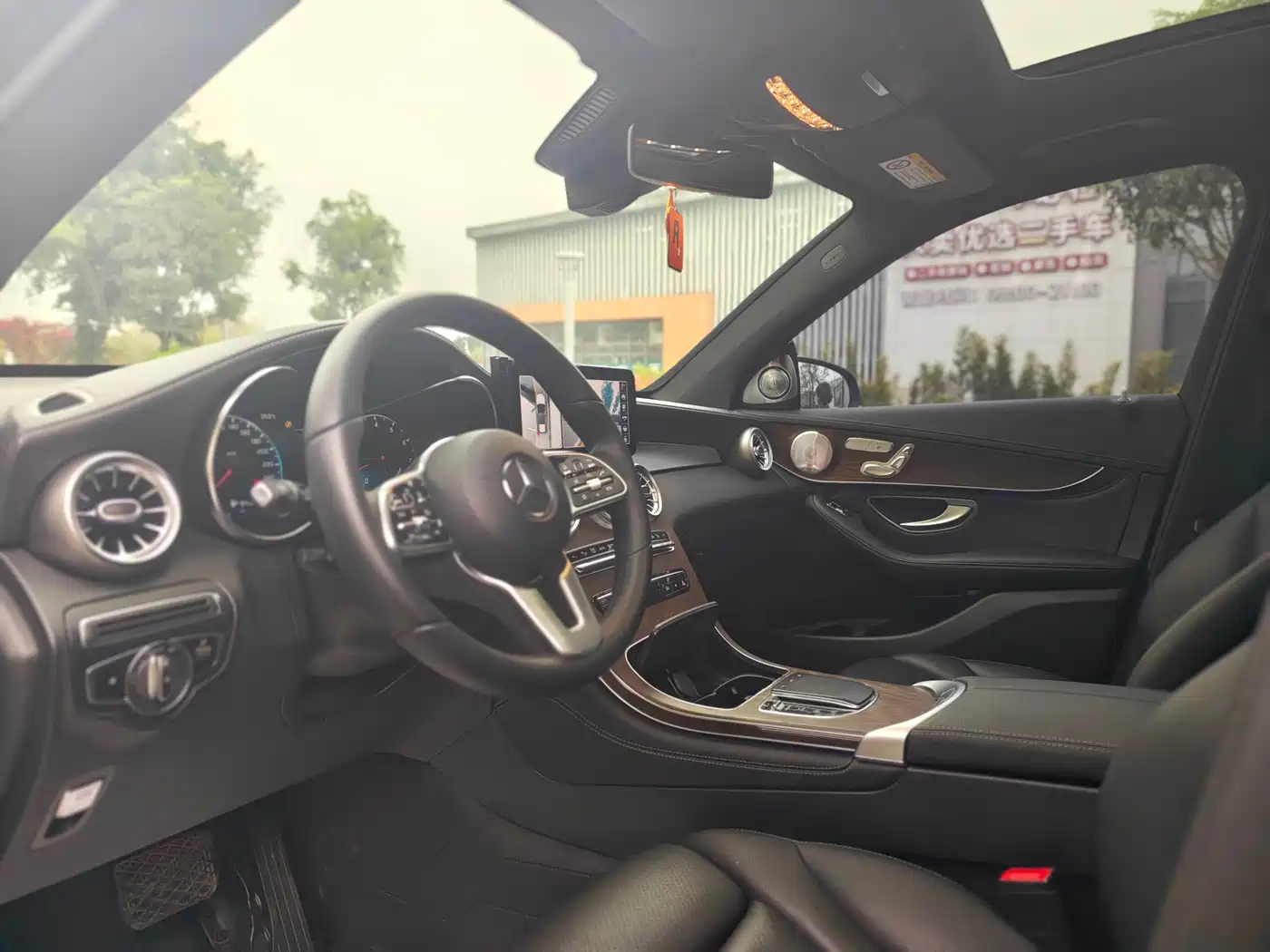 Mercedes-Benz GLC 2020 Facelift GLC 300 L 4MATIC Dynamic фото 8