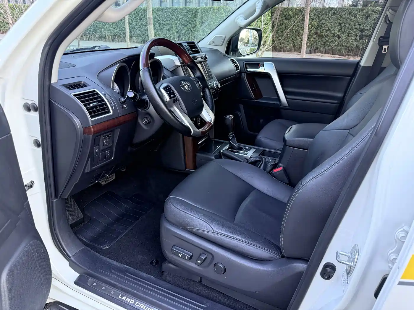 Toyota Prado 2016 3.5L Auto VX NAVI фото 5