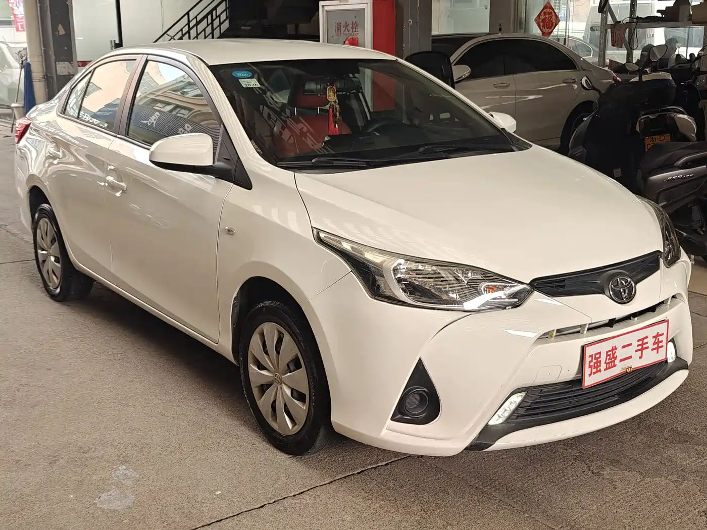 Toyota YARiS L Zhi Xiang 2017 1.5E CVT Charming Edition фото 3