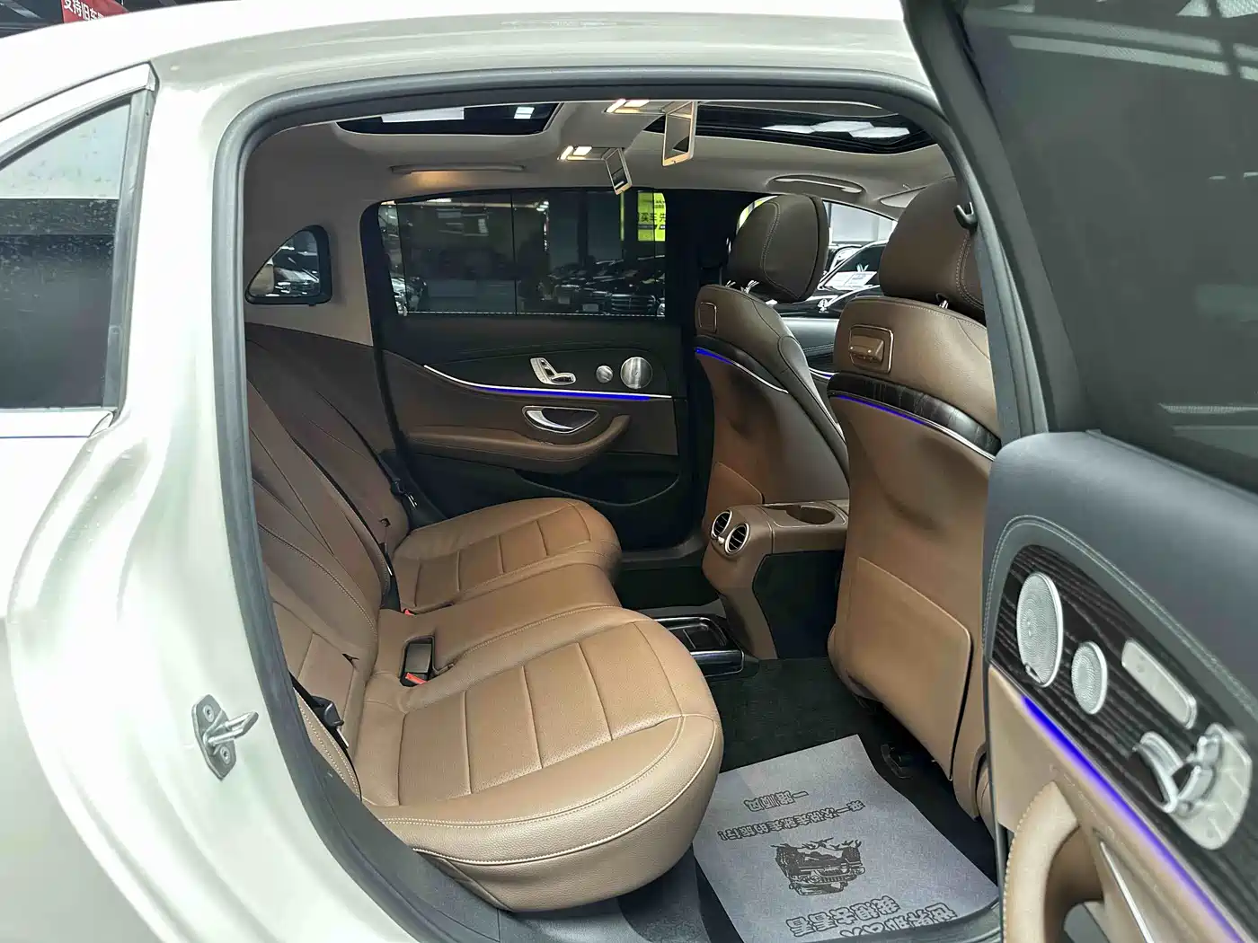 Mercedes-Benz E-Class 2020 E 300 L Sport Luxury Model фото 5