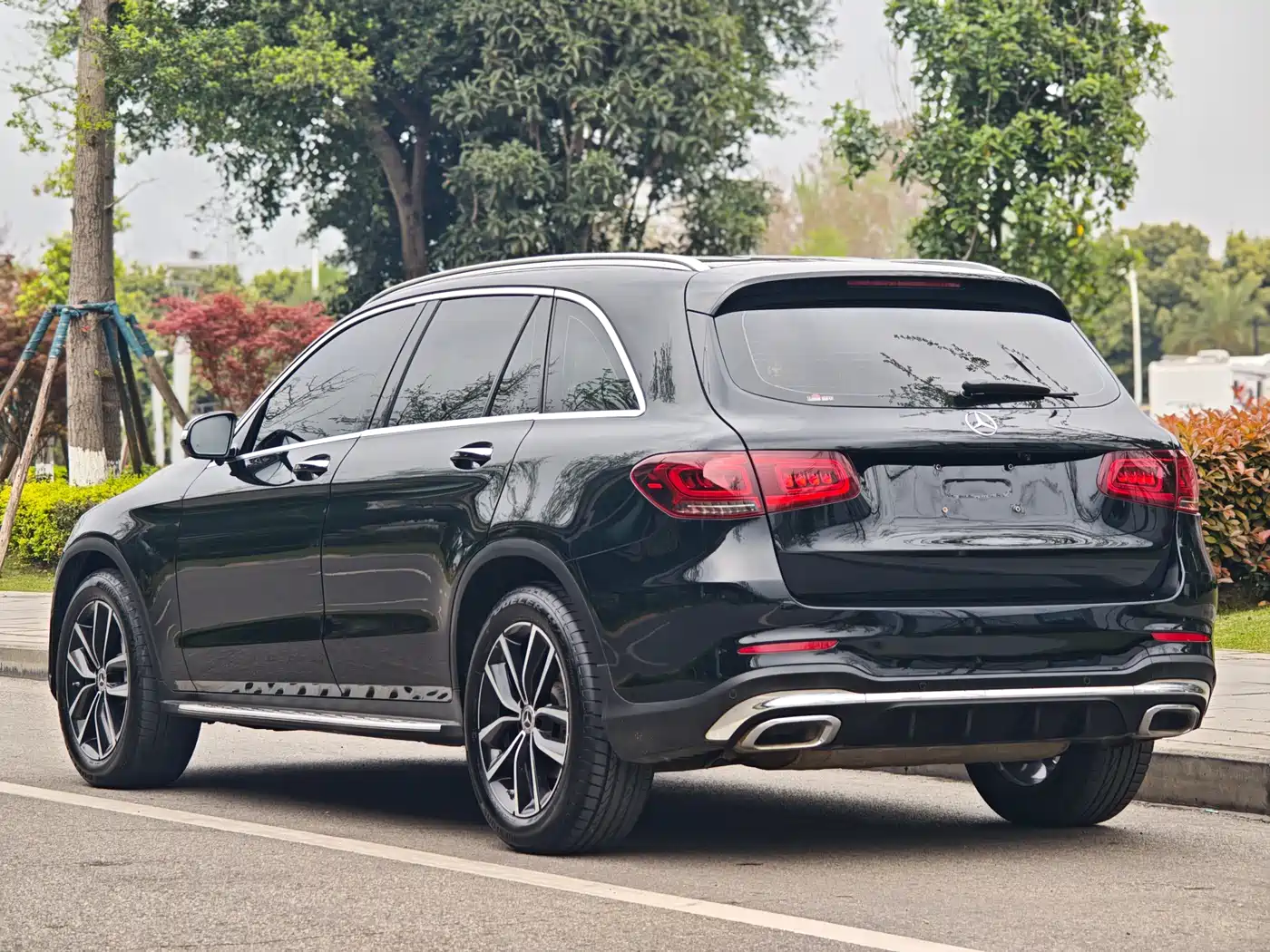Mercedes-Benz GLC 2020 Facelift GLC 300 L 4MATIC Dynamic фото 4