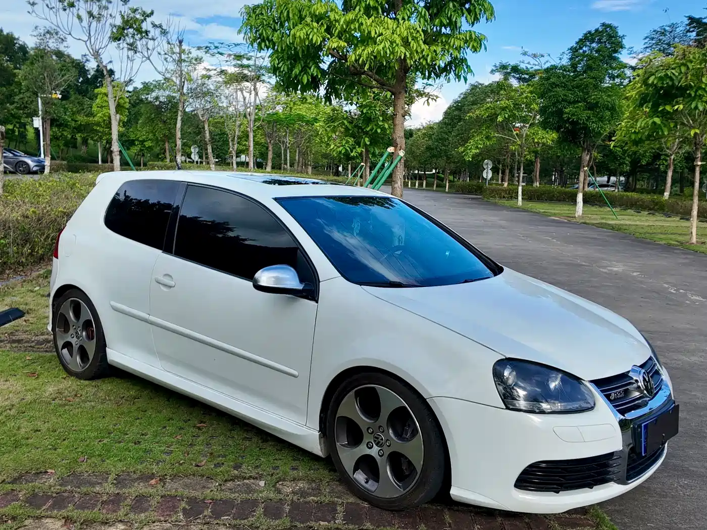 Volkswagen Golf (Import) 2006 GTI 2.0T 3-Door фото 28