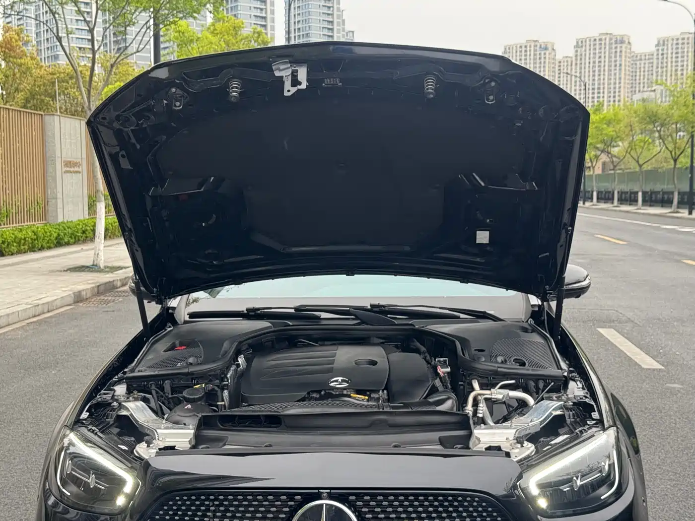 Mercedes-Benz E-Class 2022 E 300 L Sport Luxury фото 25