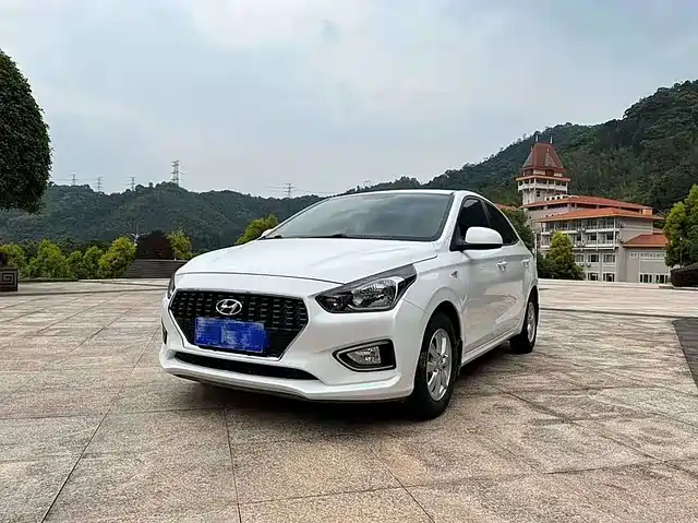  Hyundai Verna 2017 1.4L Manual Renewal China V