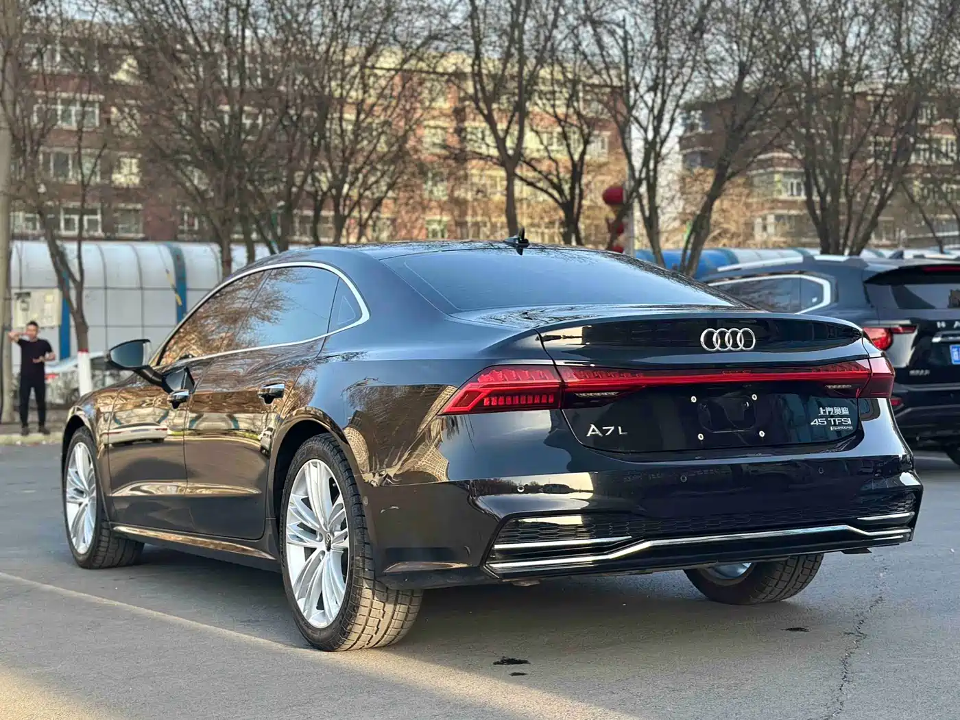 Audi A7L 2025 Model Year 45 TFSI quattro Premium фото 9