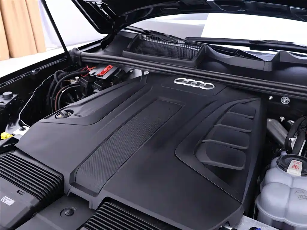 Audi Q7 2023 45 TFSI quattro S line Sport фото 25