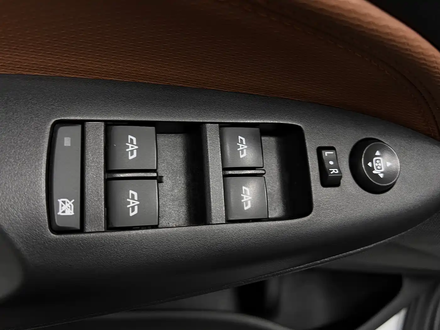 Buick Encore 2020 20T CVT Luxury Edition фото 17