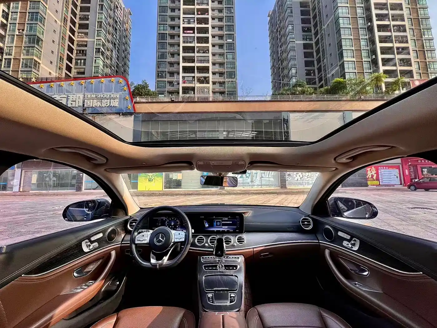 Mercedes-Benz E-Class 2020 E 300 L Sport Fashion Model фото 5