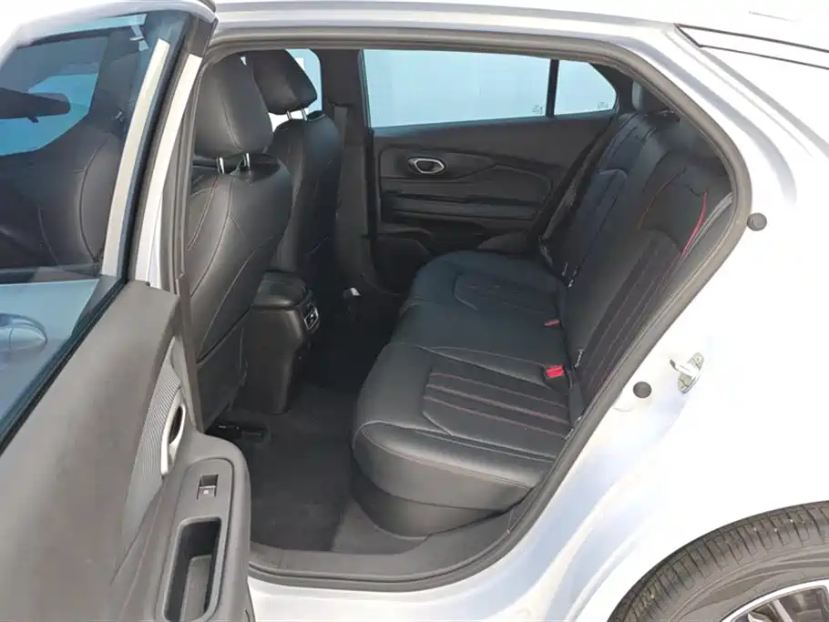 GAC Trumpchi Trumpchi Emkoo 2023 Shadow Leopard H High-Efficiency Hybrid фото 11