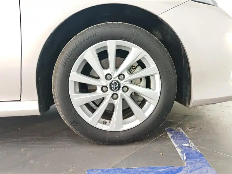 Toyota Camry 2021 2.0G Luxury Edition фото 6