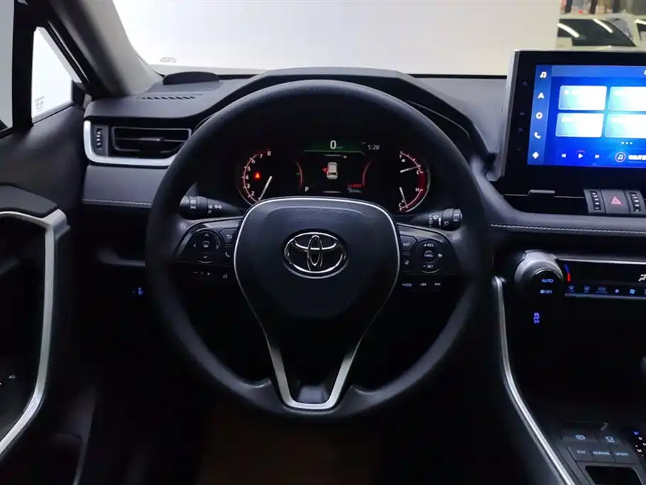 Toyota RAV4 Rongfang 2021 2.0L CVT 2WD Trend фото 15