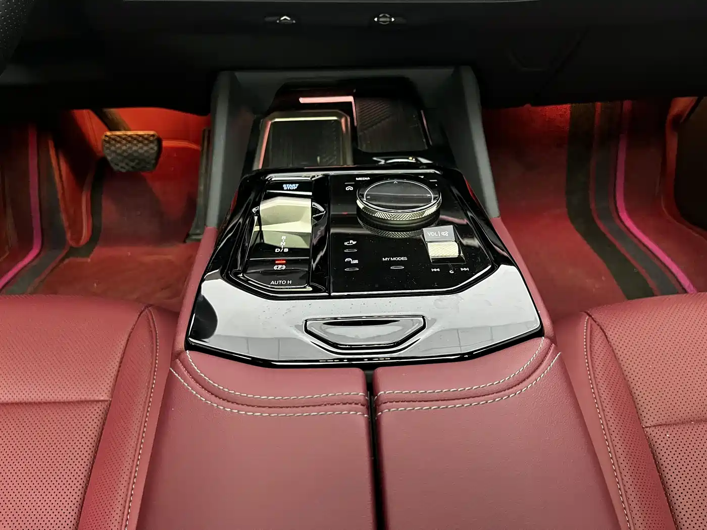 BMW i5 2024 eDrive 35L Premium Model M Sport Package фото 13
