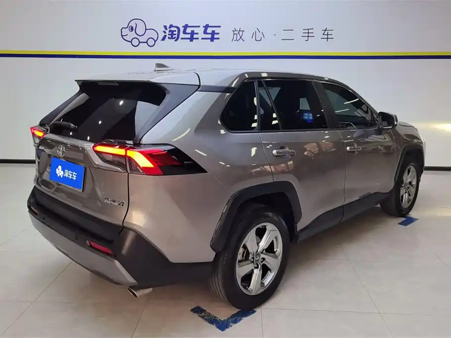 Toyota RAV4 Rongfang 2021 2.0L CVT 2WD Trend фото 3