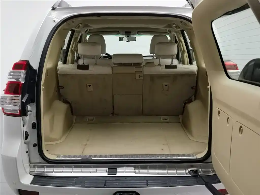 Toyota Prado 2015 2.7L Automatic Standard фото 16
