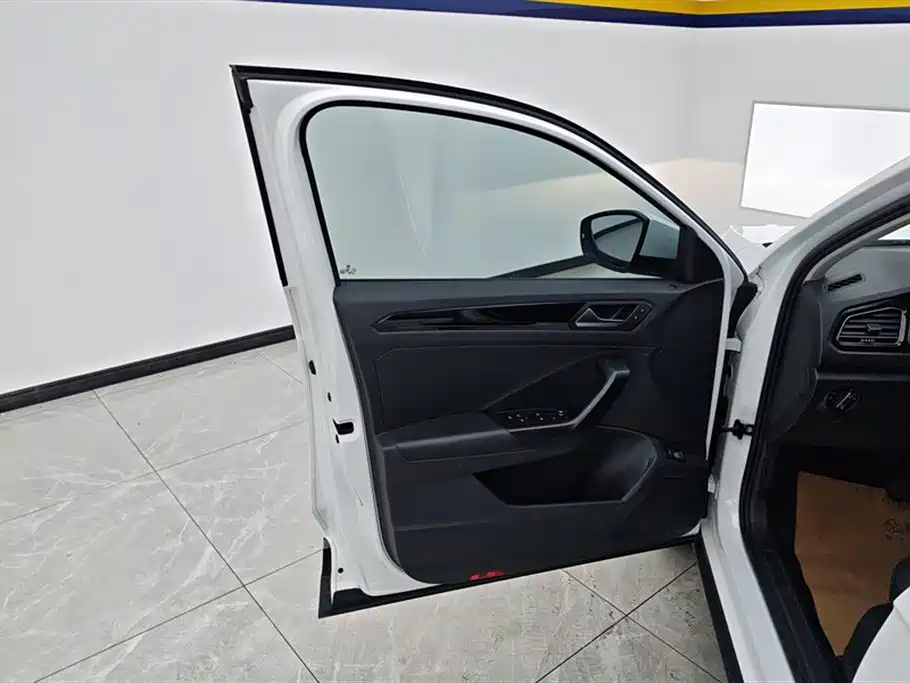 Volkswagen T-ROC 2020 280TSI DSG 2WD Comfort фото 7