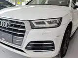 Фото 24 - Audi Q5L