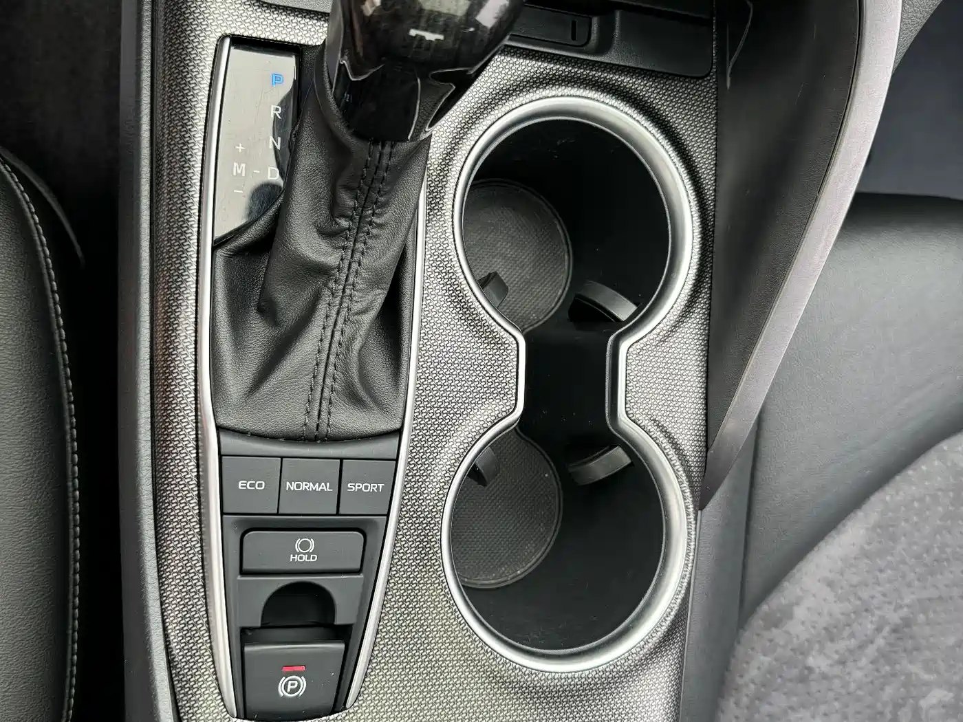 Toyota Camry 2021 2.0S Sporty Edition фото 33