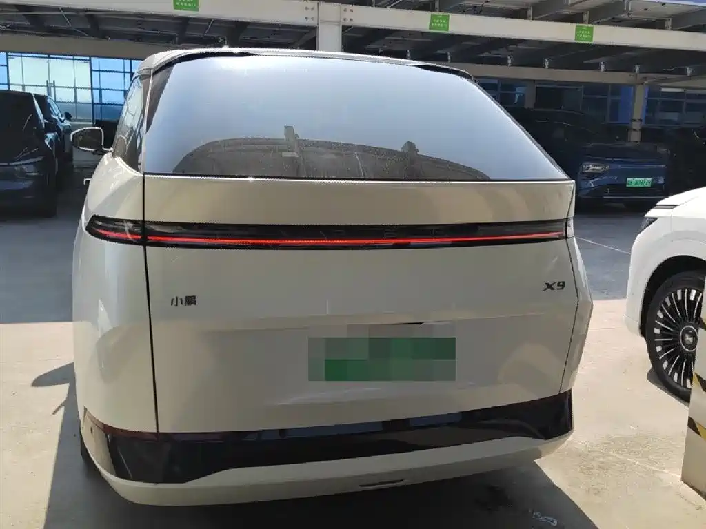 XIAOPENG X9