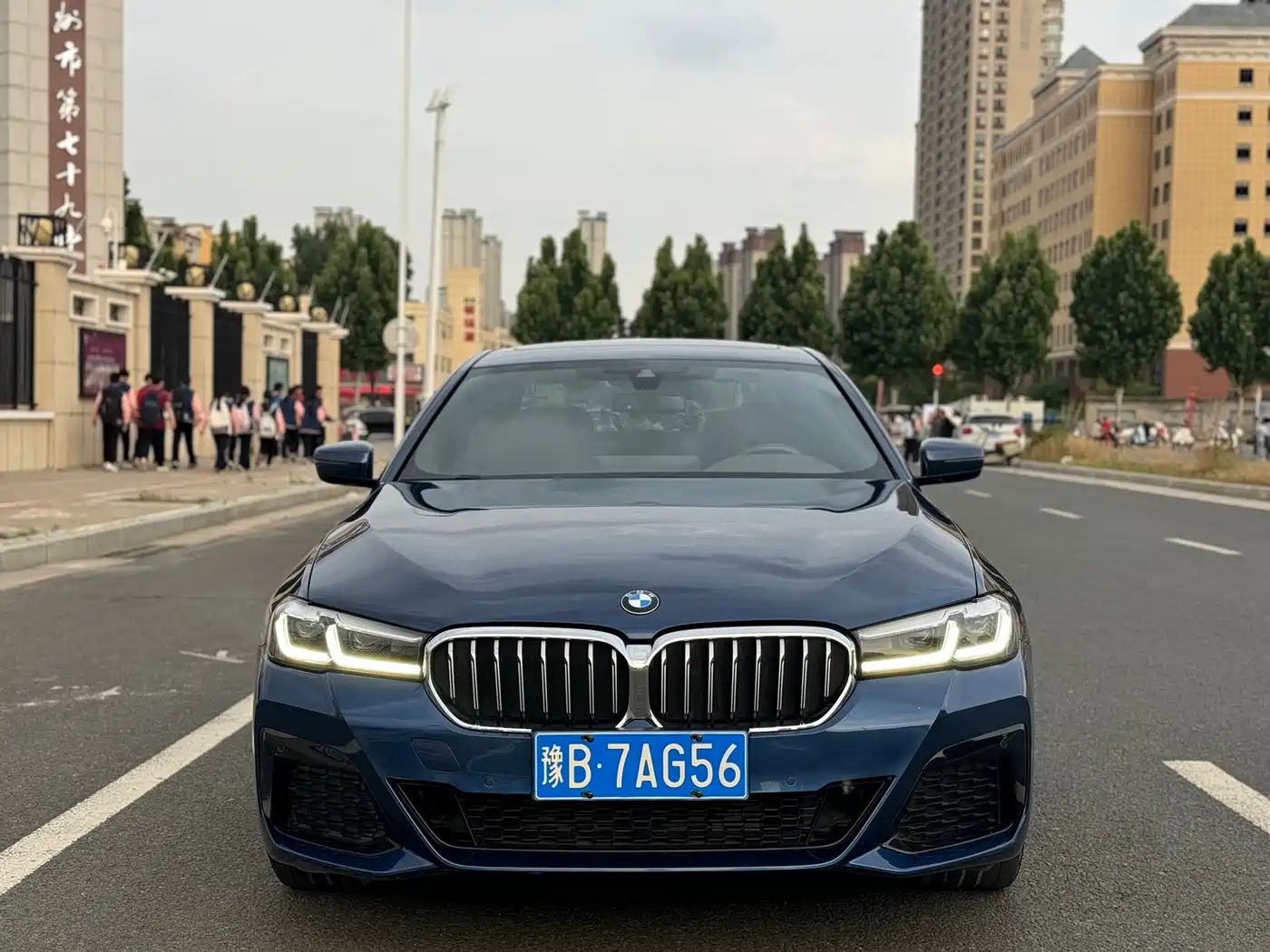 BMW 5-SERIES