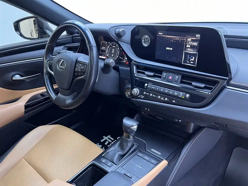 Lexus ES 2021 200 Excellence Edition фото 21