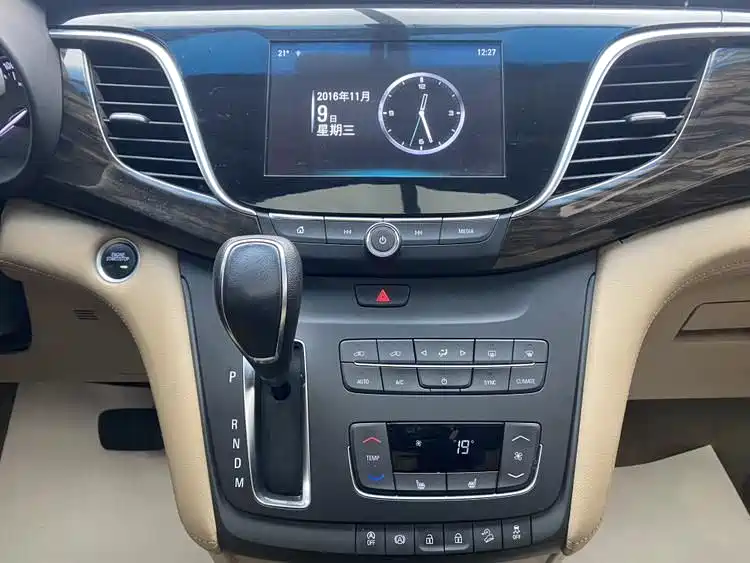 Buick GL8 2017 ES 28T Premium China V фото 25
