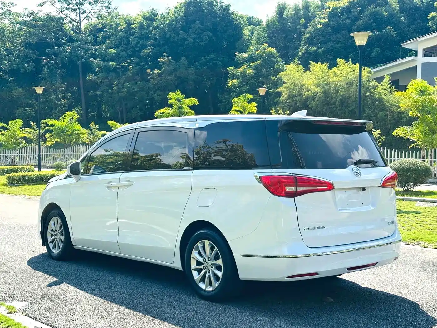 Buick GL8 2018 ES 28T Comfort Type China VI фото 6