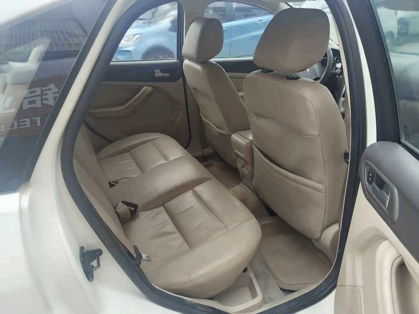 Ford Focus 2012 2011 Hatchback 1.8L Automatic Fashion