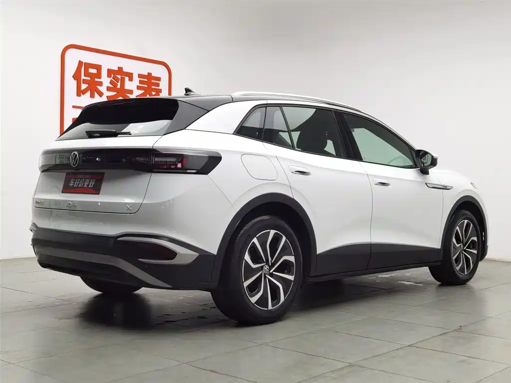 VOLKSWAGEN ID.4 X