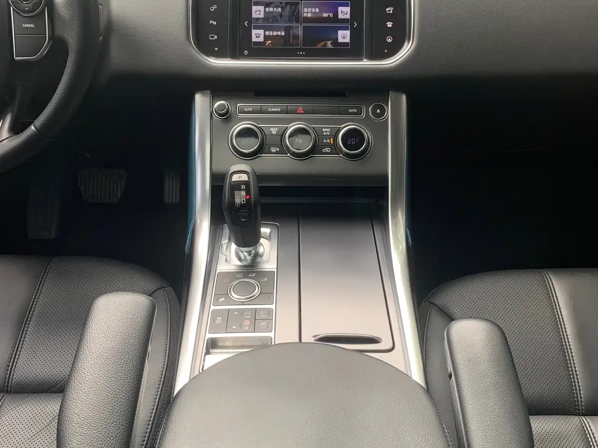 Фото 13 - Land Rover Range Rover Sport