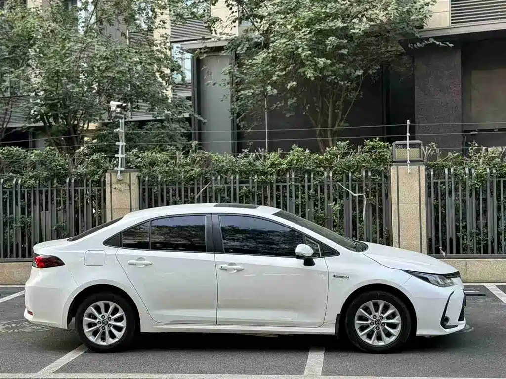 Toyota Vios 2021 1.5L CVT Chuangxing Edition фото 4