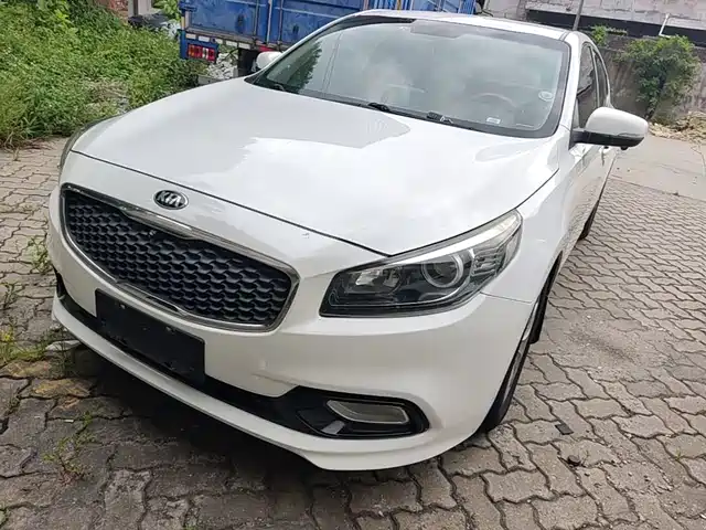 Kia Kia K4 2014 1.8L Manual GL