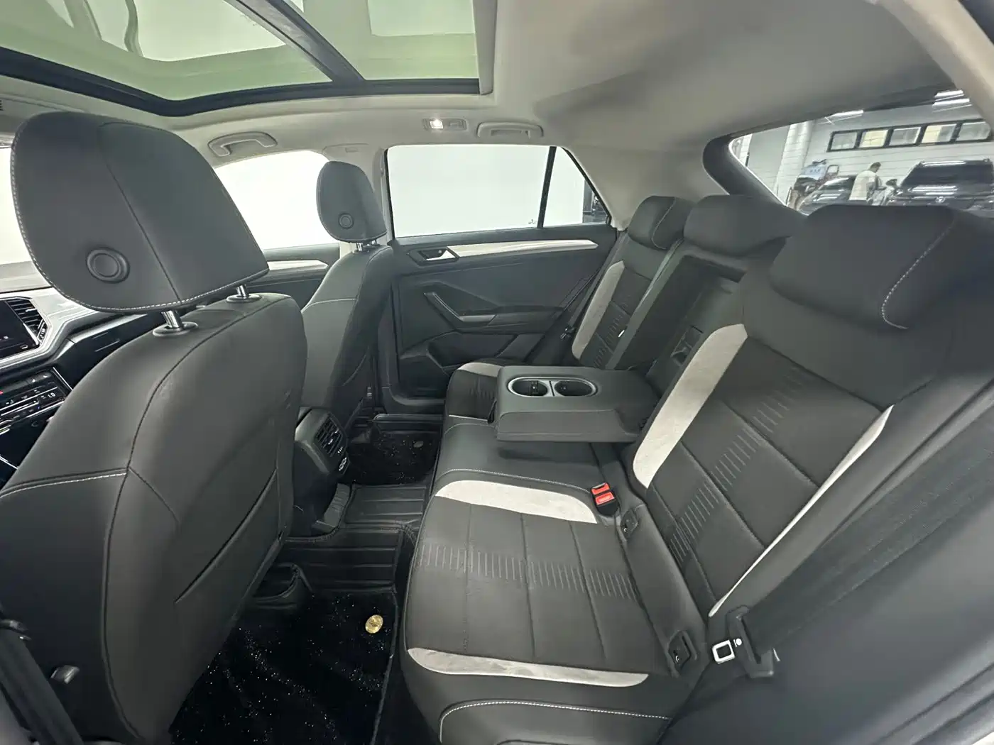 Volkswagen T-Roc, миниатюра 17
