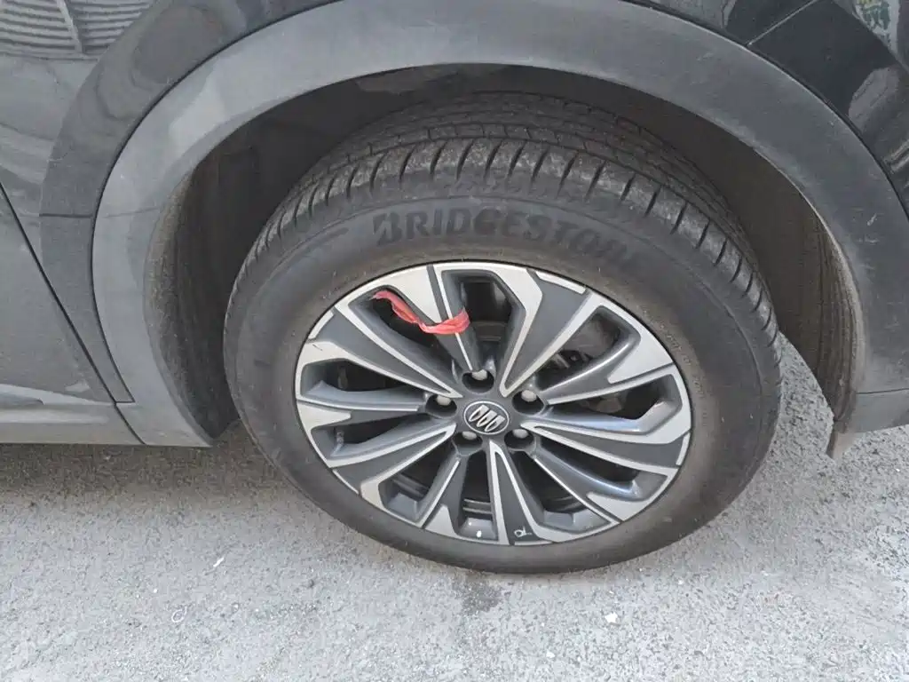 Buick Envision Plus 2026 2026 Envision Plus 28T FWD Base