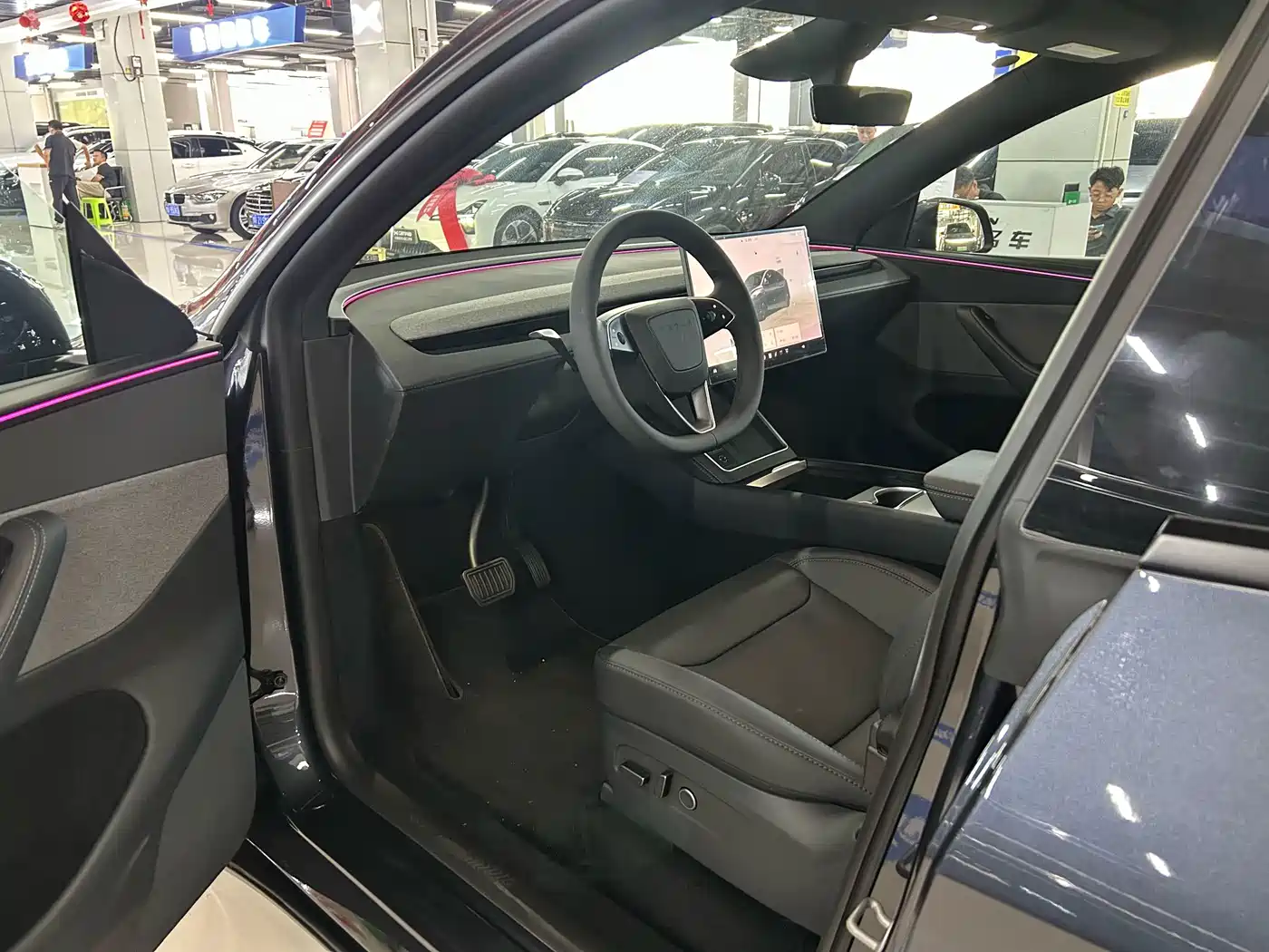 Tesla Model Y 2026 2026 Rear-Wheel Drive