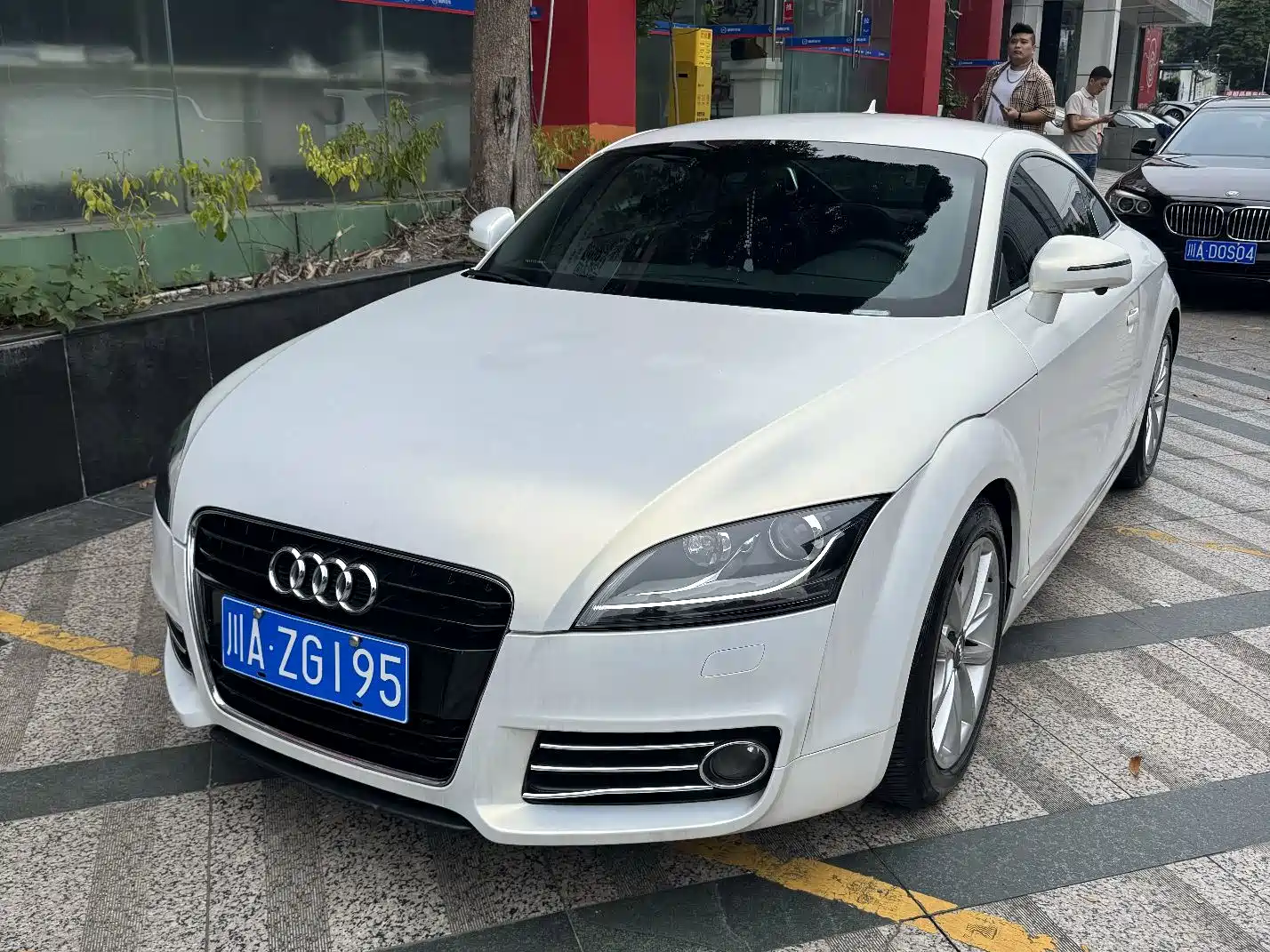 Фото 2 - Audi TT