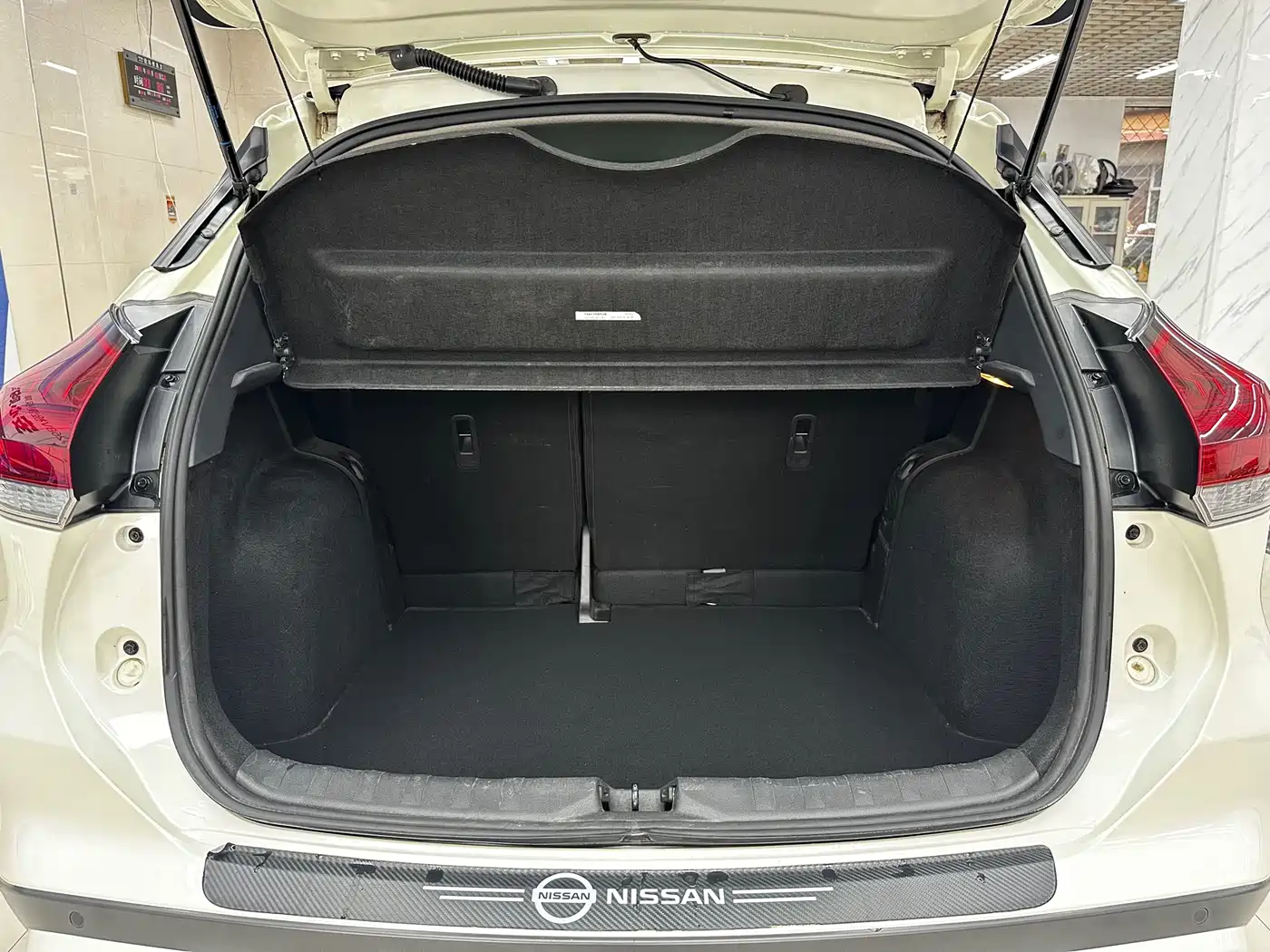 Nissan Kicks 2024 2023 Model Spirited 1.5L Dynamic Fashion Edition