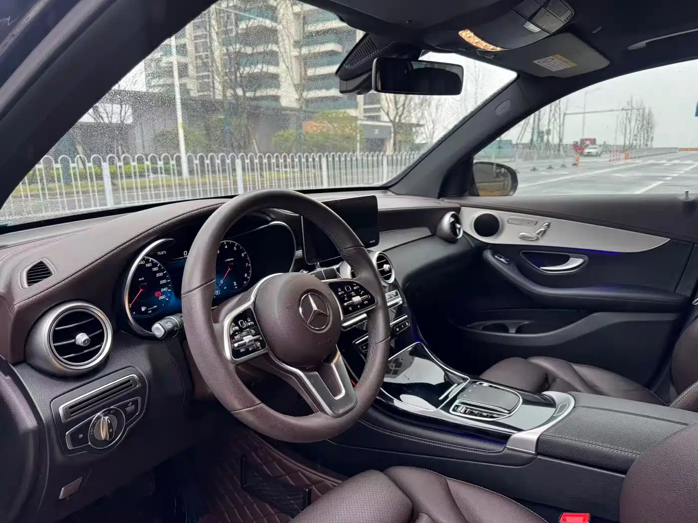 Mercedes-Benz GLC 2020 Facelift GLC 260 L 4MATIC Dynamic фото 4
