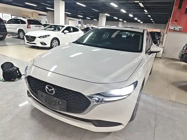 Mazda Mazda3 Axela 2.0L, автомат